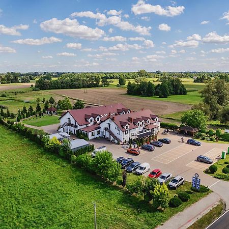 Gosciniec Zacisze I Blisko A2 Dabie-Uniejow I Restauracja Bed & Breakfast Dış mekan fotoğraf