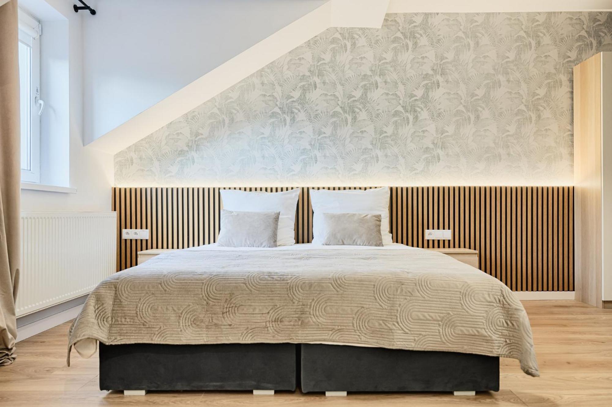Gosciniec Zacisze I Blisko A2 Dabie-Uniejow I Restauracja Bed & Breakfast Dış mekan fotoğraf