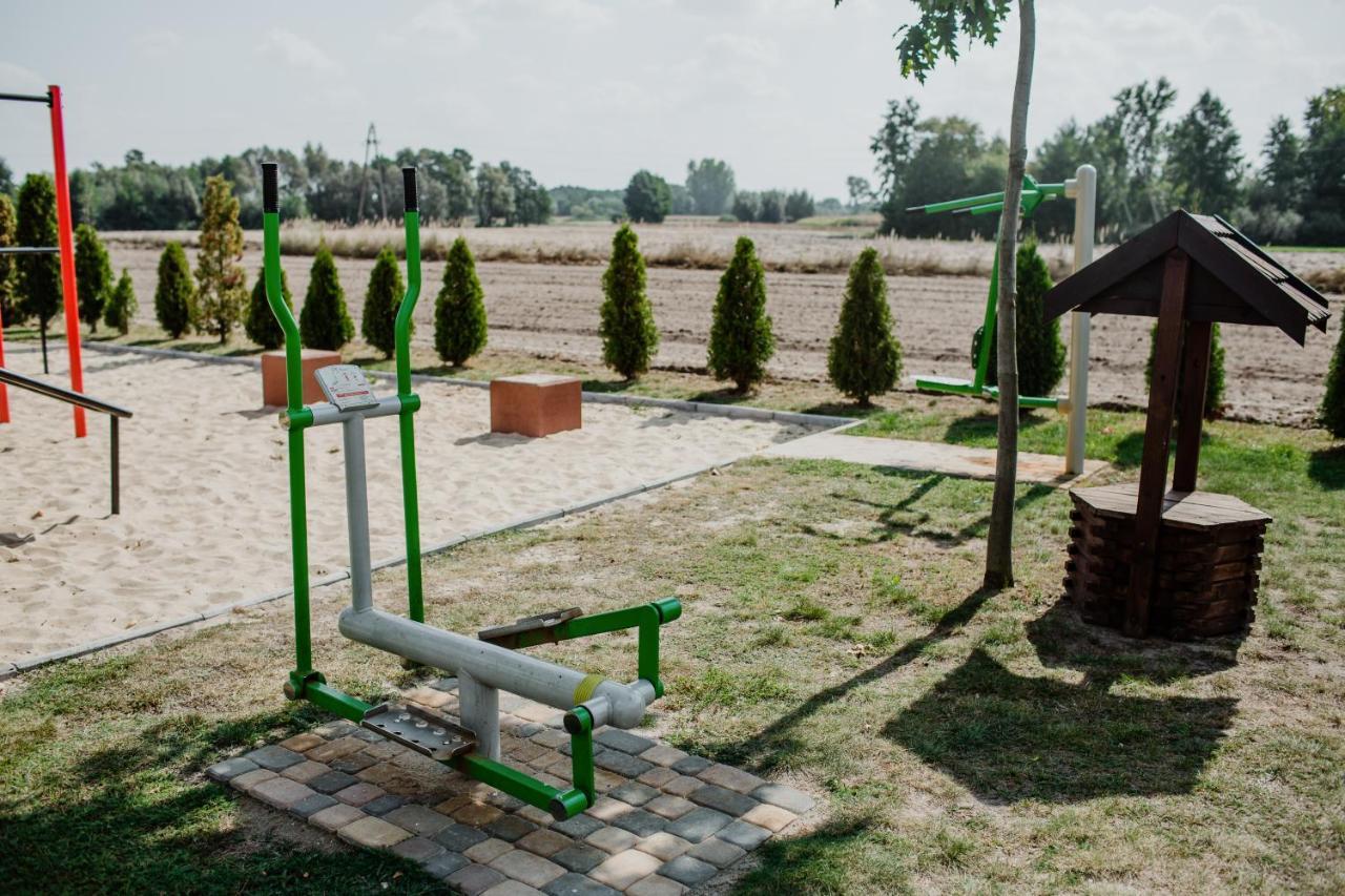 Gosciniec Zacisze I Blisko A2 Dabie-Uniejow I Restauracja Bed & Breakfast Dış mekan fotoğraf