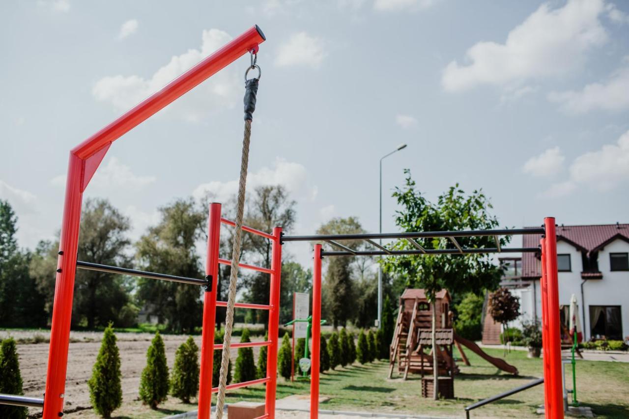 Gosciniec Zacisze I Blisko A2 Dabie-Uniejow I Restauracja Bed & Breakfast Dış mekan fotoğraf